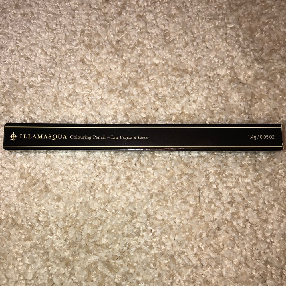 Illamasqua Coloring Pencil in Media